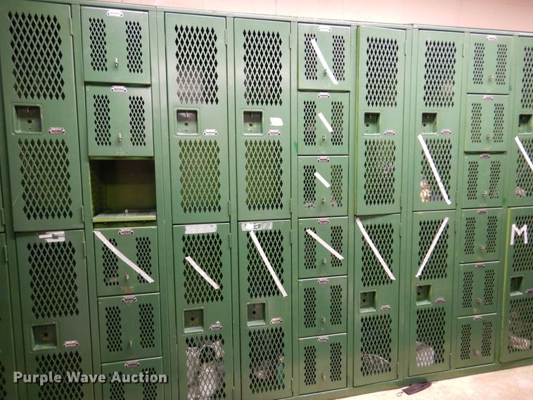image for item JT9562 (4) lockers sets