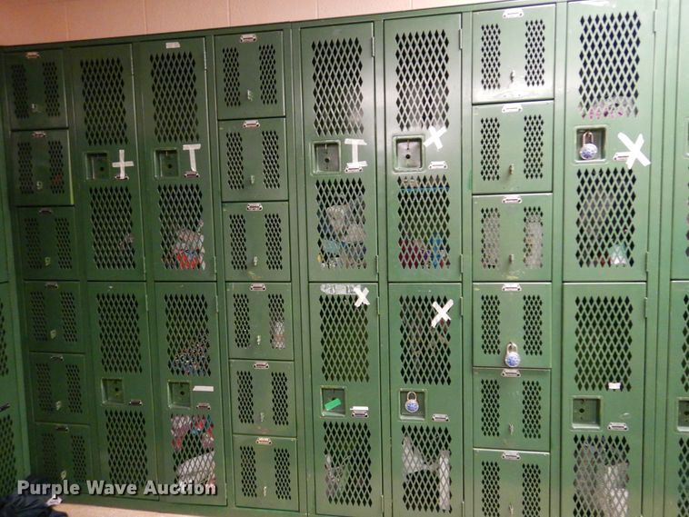 image for item JT9562 (4) lockers sets