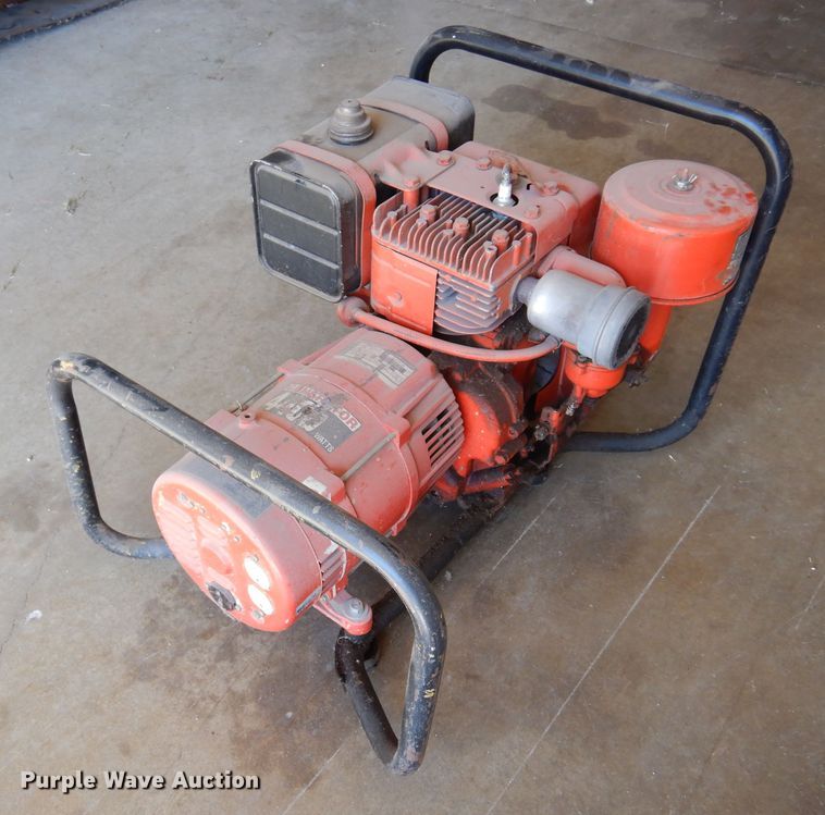 image for item JT9581 Homelite 4400  generator