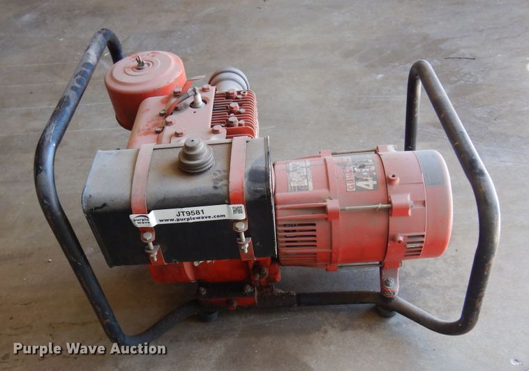 image for item JT9581 Homelite 4400  generator