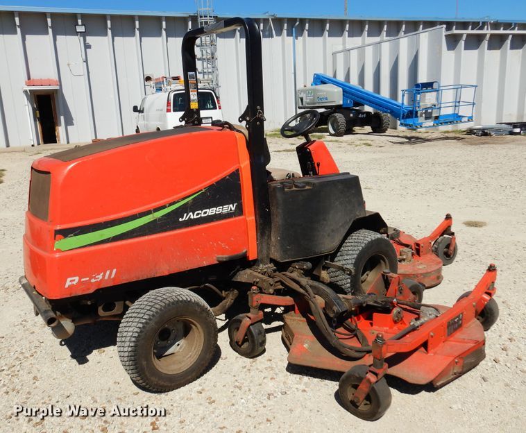 image for item JT9588 Jacobsen R-311  lawn mower