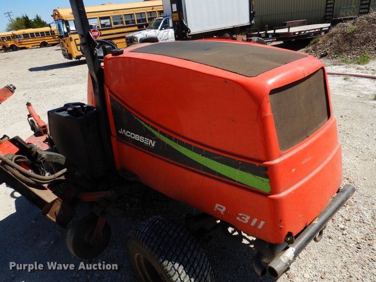 image for item JT9588 Jacobsen R-311  lawn mower