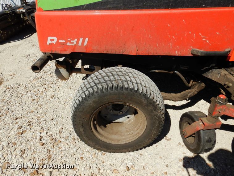 image for item JT9588 Jacobsen R-311  lawn mower