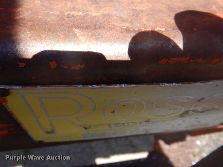 image for item JZ9862 RMT oil distributor trailer