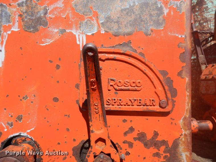 image for item JZ9862 RMT oil distributor trailer