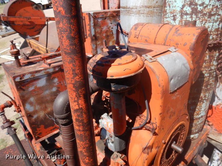 image for item JZ9862 RMT oil distributor trailer