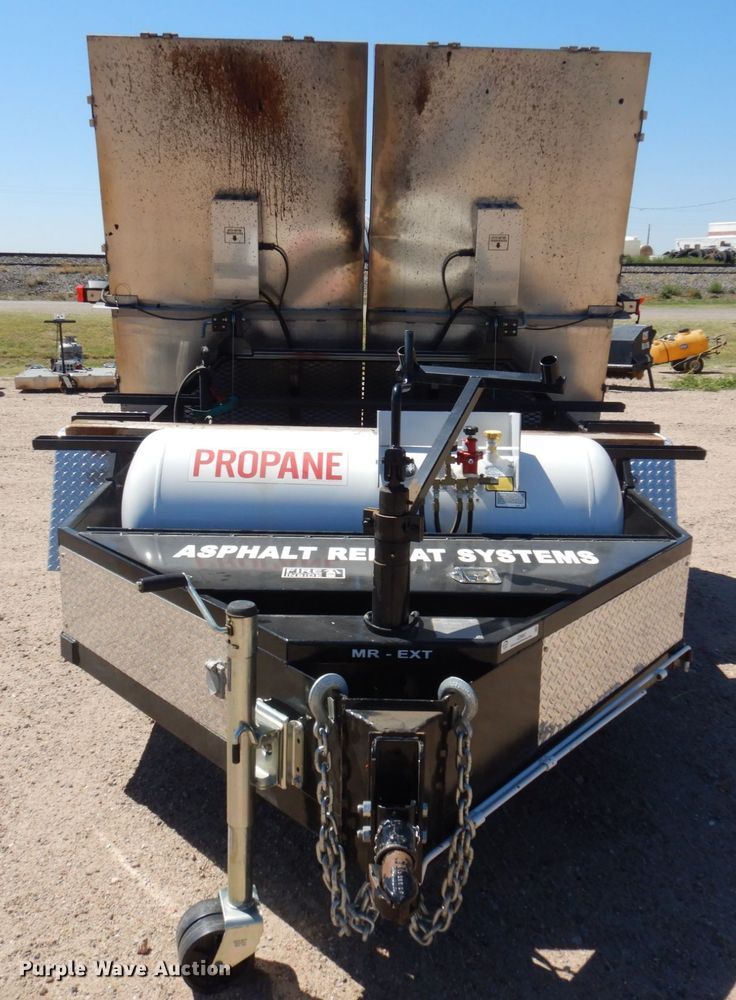 image for item JZ9867 2008 Asphalt Reheat System ARS2  asphalt recycler