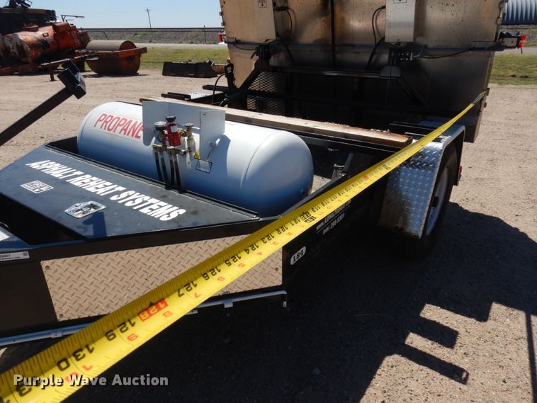 image for item JZ9867 2008 Asphalt Reheat System ARS2  asphalt recycler