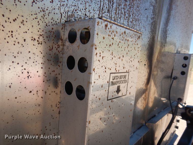 image for item JZ9867 2008 Asphalt Reheat System ARS2  asphalt recycler