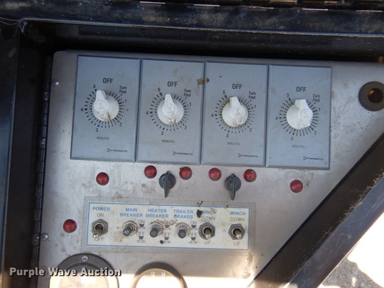 image for item JZ9867 2008 Asphalt Reheat System ARS2  asphalt recycler