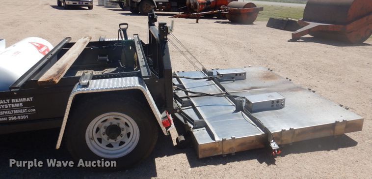 image for item JZ9867 2008 Asphalt Reheat System ARS2  asphalt recycler