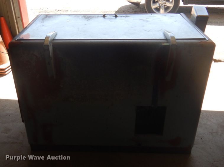 image for item JZ9885 Ideal Dispenser Co. A-300  vending machine