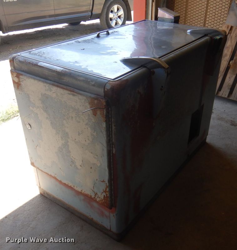 image for item JZ9885 Ideal Dispenser Co. A-300  vending machine