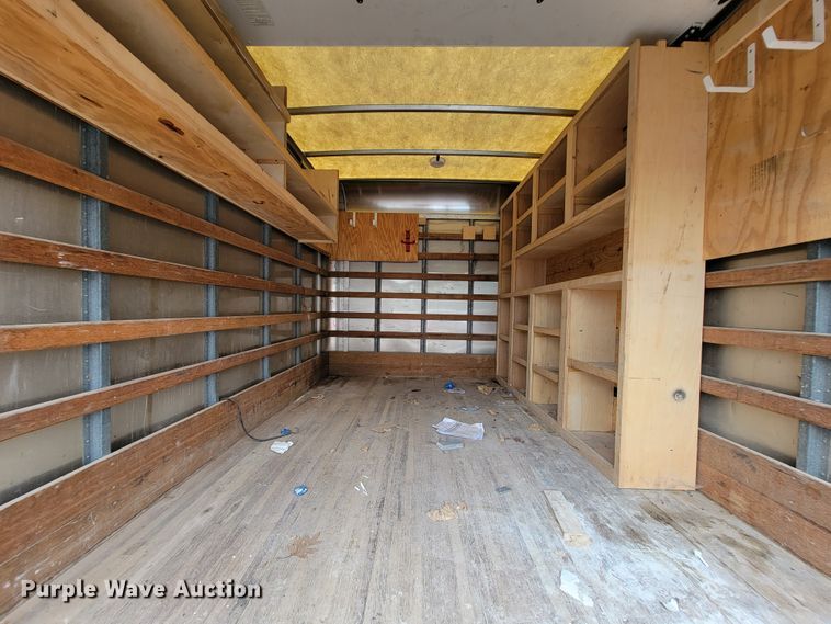 image for item KD9495 1998 Isuzu NPR  box truck