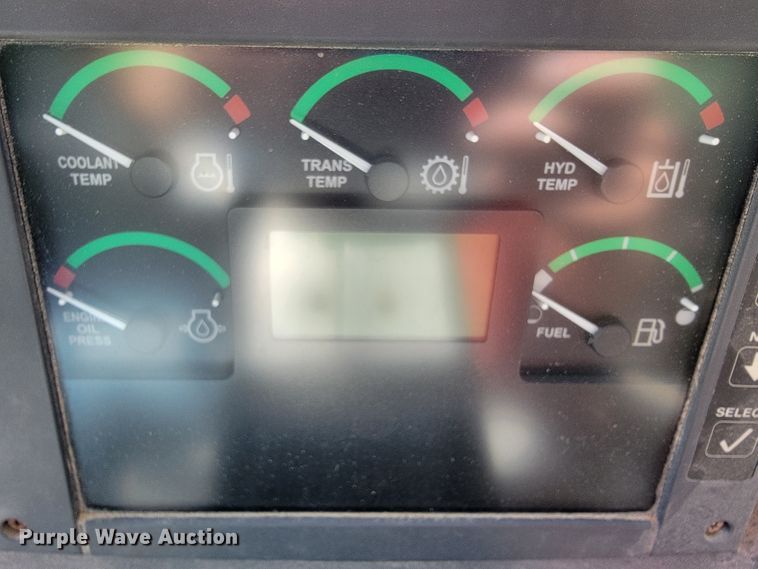 image for item KD9522 2004 John Deere 444J  wheel loader