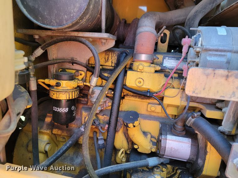 image for item KD9522 2004 John Deere 444J  wheel loader