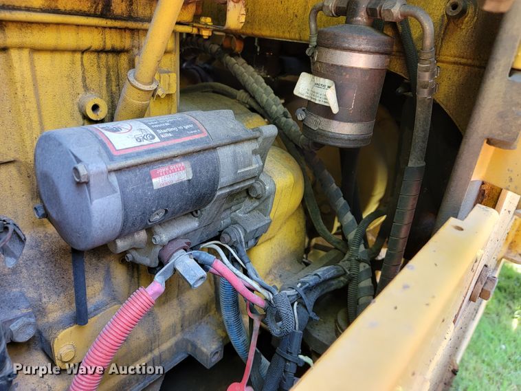 image for item KD9522 2004 John Deere 444J  wheel loader