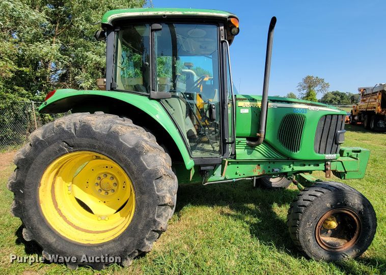 image for item KD9523 2005 John Deere 6415  tractor