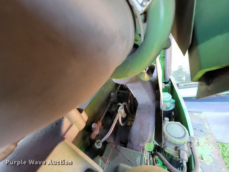 image for item KD9523 2005 John Deere 6415  tractor