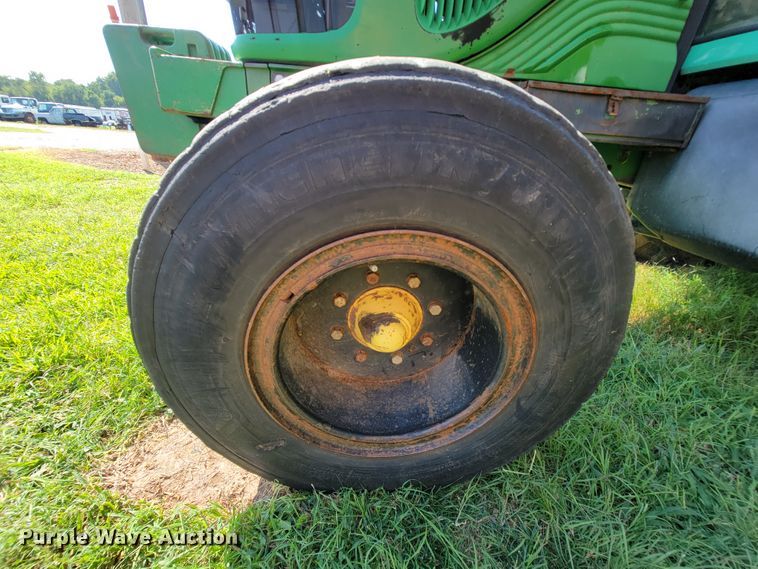 image for item KD9523 2005 John Deere 6415  tractor