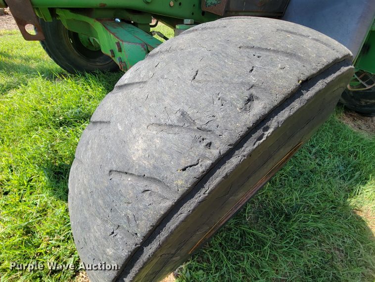 image for item KD9523 2005 John Deere 6415  tractor