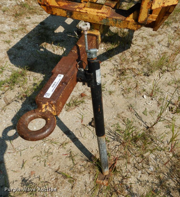 image for item KI9619 Pile driver