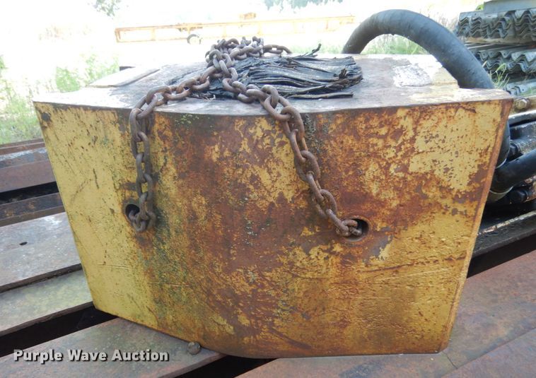 image for item KI9619 Pile driver