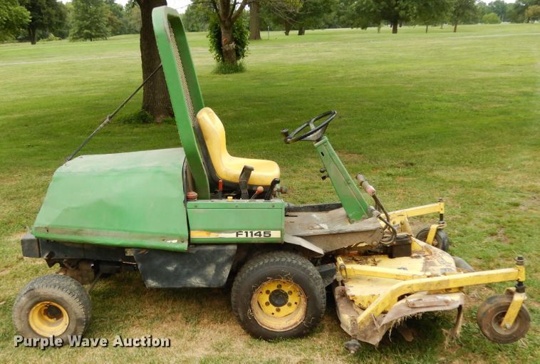 image for item KI9644 John Deere F1145  lawn mower