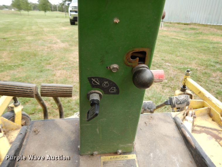 image for item KI9644 John Deere F1145  lawn mower