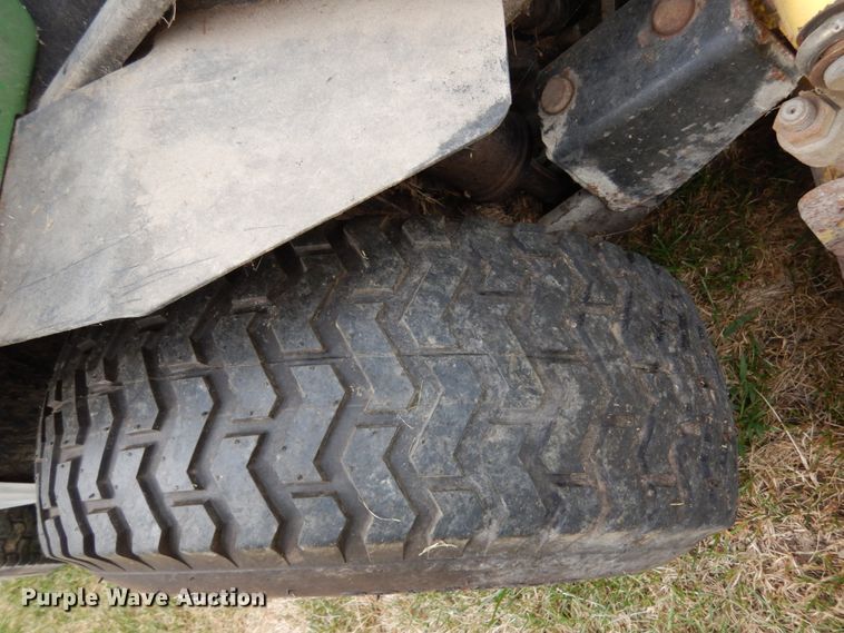 image for item KI9644 John Deere F1145  lawn mower