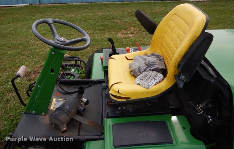 image for item KI9645 John Deere 3215A  reel mower