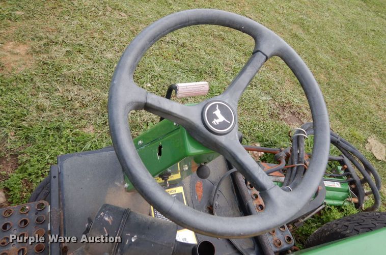 image for item KI9645 John Deere 3215A  reel mower