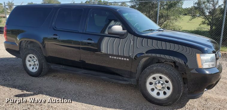 image for item KK9200 2014 Chevrolet Suburban 1500  SUV