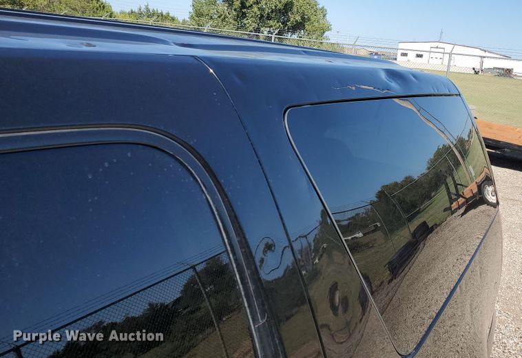 image for item KK9200 2014 Chevrolet Suburban 1500  SUV