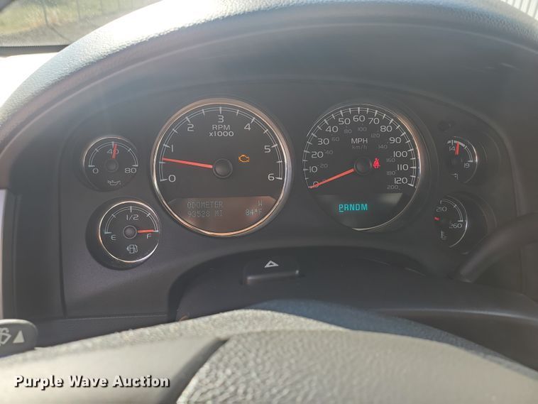 image for item KK9200 2014 Chevrolet Suburban 1500  SUV