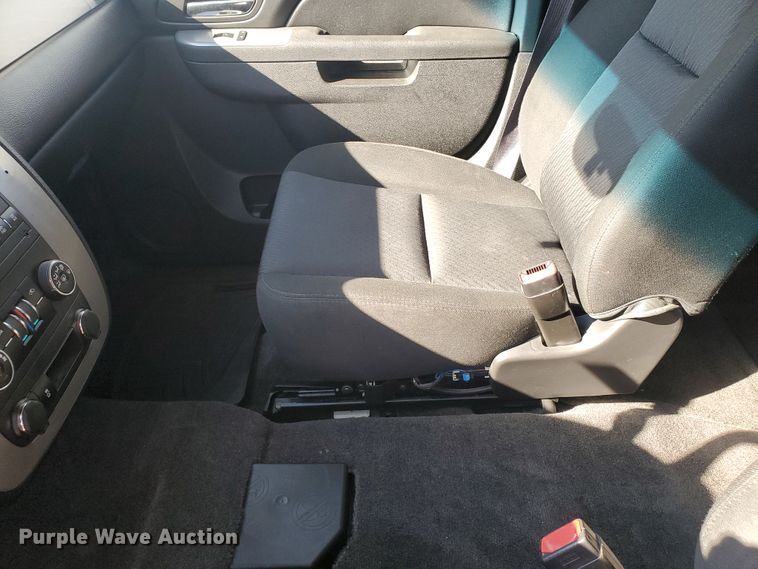 image for item KK9200 2014 Chevrolet Suburban 1500  SUV