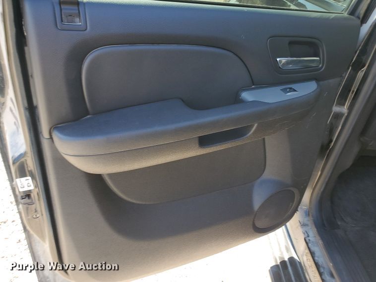 image for item KK9200 2014 Chevrolet Suburban 1500  SUV