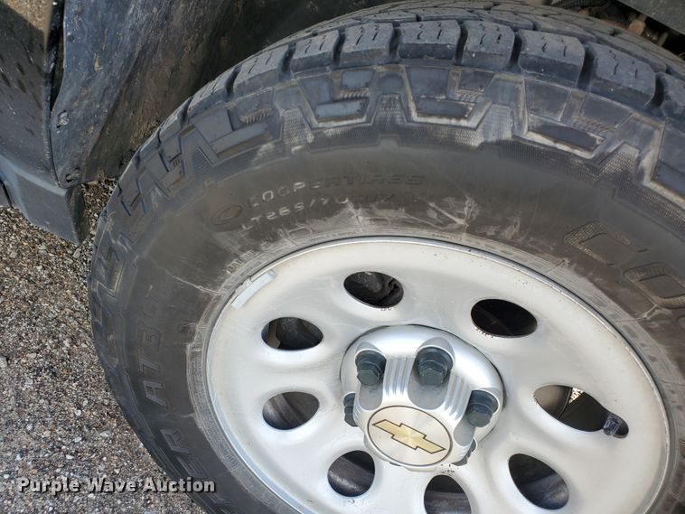 image for item KK9200 2014 Chevrolet Suburban 1500  SUV