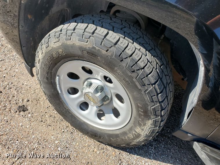 image for item KK9200 2014 Chevrolet Suburban 1500  SUV