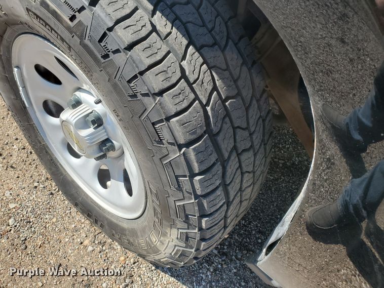 image for item KK9200 2014 Chevrolet Suburban 1500  SUV