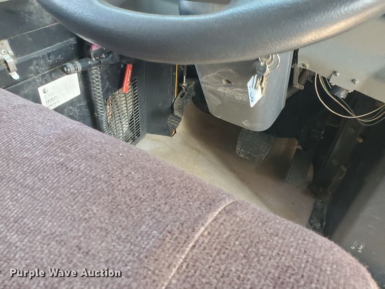 image for item KK9287 2008 Blue Bird Vision  school bus