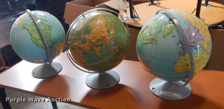 image for item KO9603 (3) globes