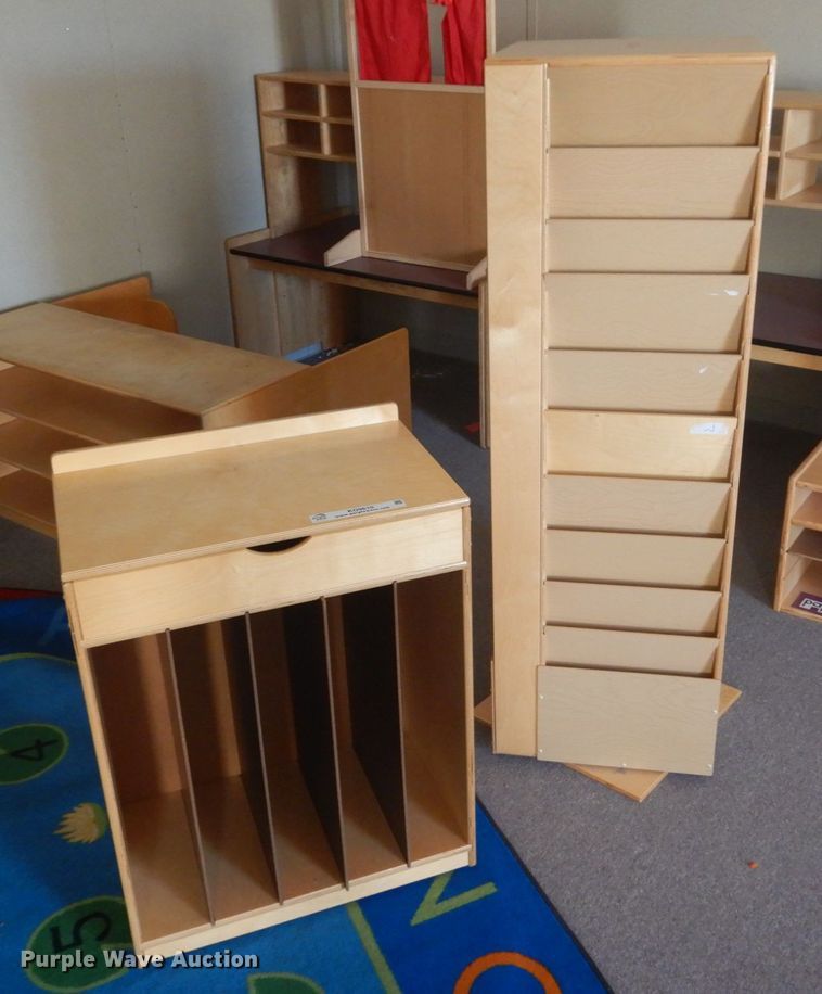 Furniture in Ankeny, IA Item KO9610 sold Purple Wave