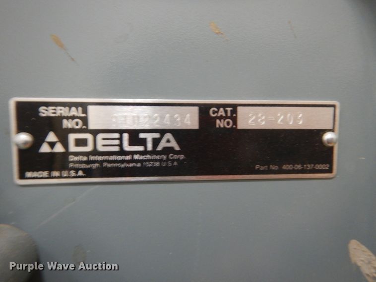 image for item KO9625 Delta bandsaw
