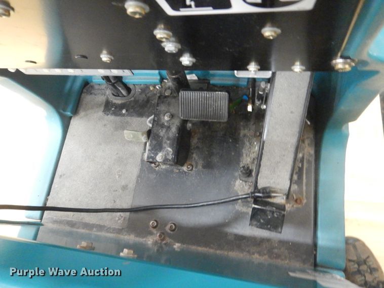 image for item KO9630 Tennant M7100  floor scrubber