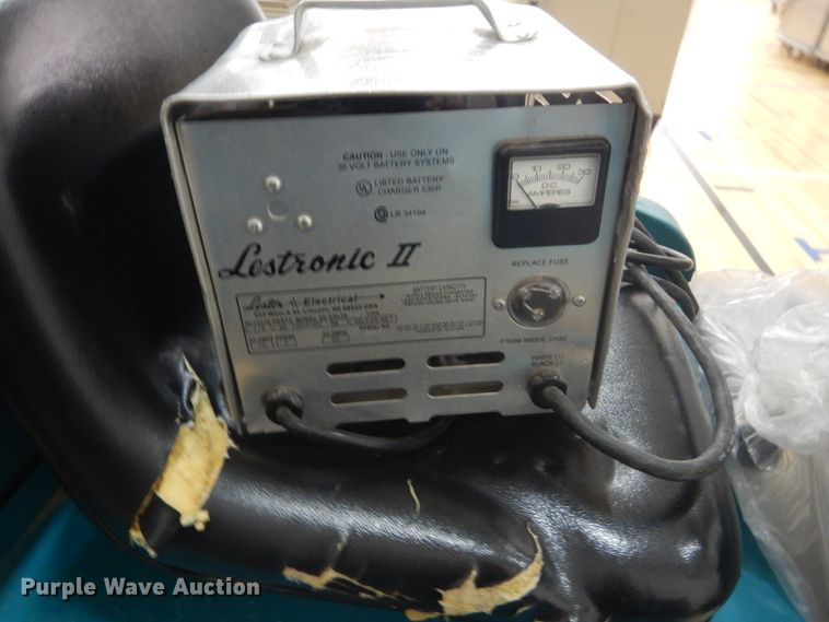 image for item KO9630 Tennant M7100  floor scrubber