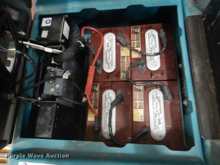 image for item KO9631 Tennant T7  floor scrubber