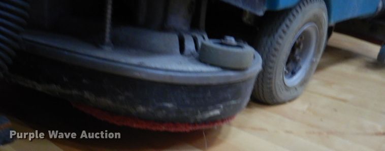 image for item KO9632 Tennant 5400  floor scrubber