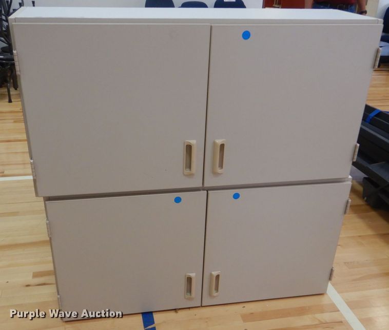 image for item KO9642 (2) cabinets