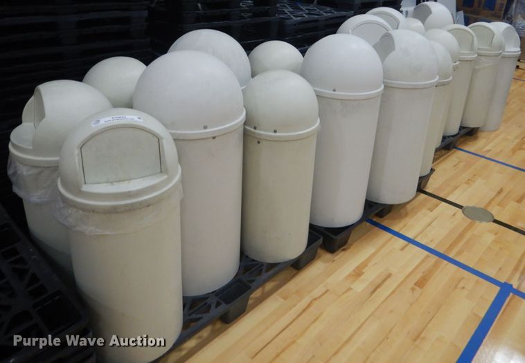 image for item KO9653 (20) trash cans